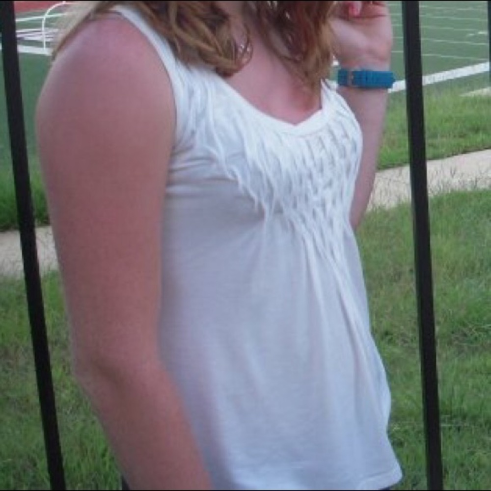 White Flowy Tank - Picture 4 of 4